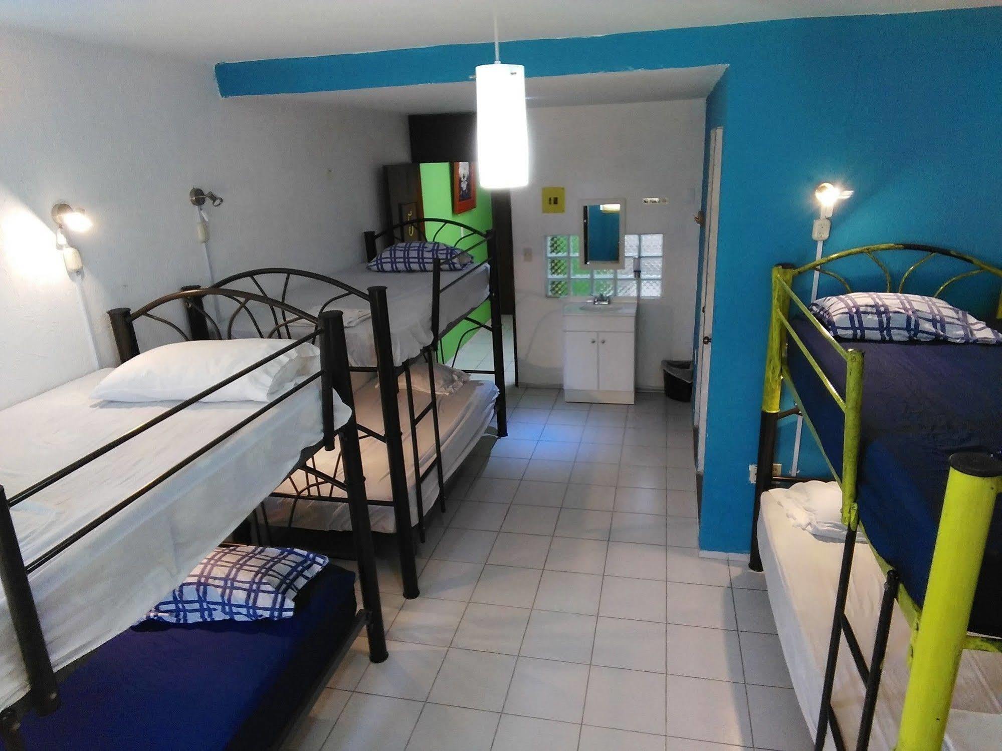 Oyster Hostel Веракруз Екстериор снимка